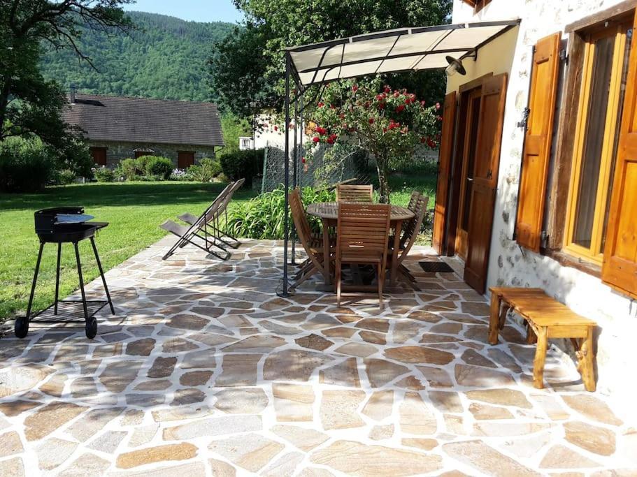 Grange En Pierres. Grand Jardin Et Belle Vue Saurat Exterior foto
